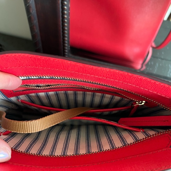 EUC Dooney Red Crossbody purse - Picture 3 of 11
